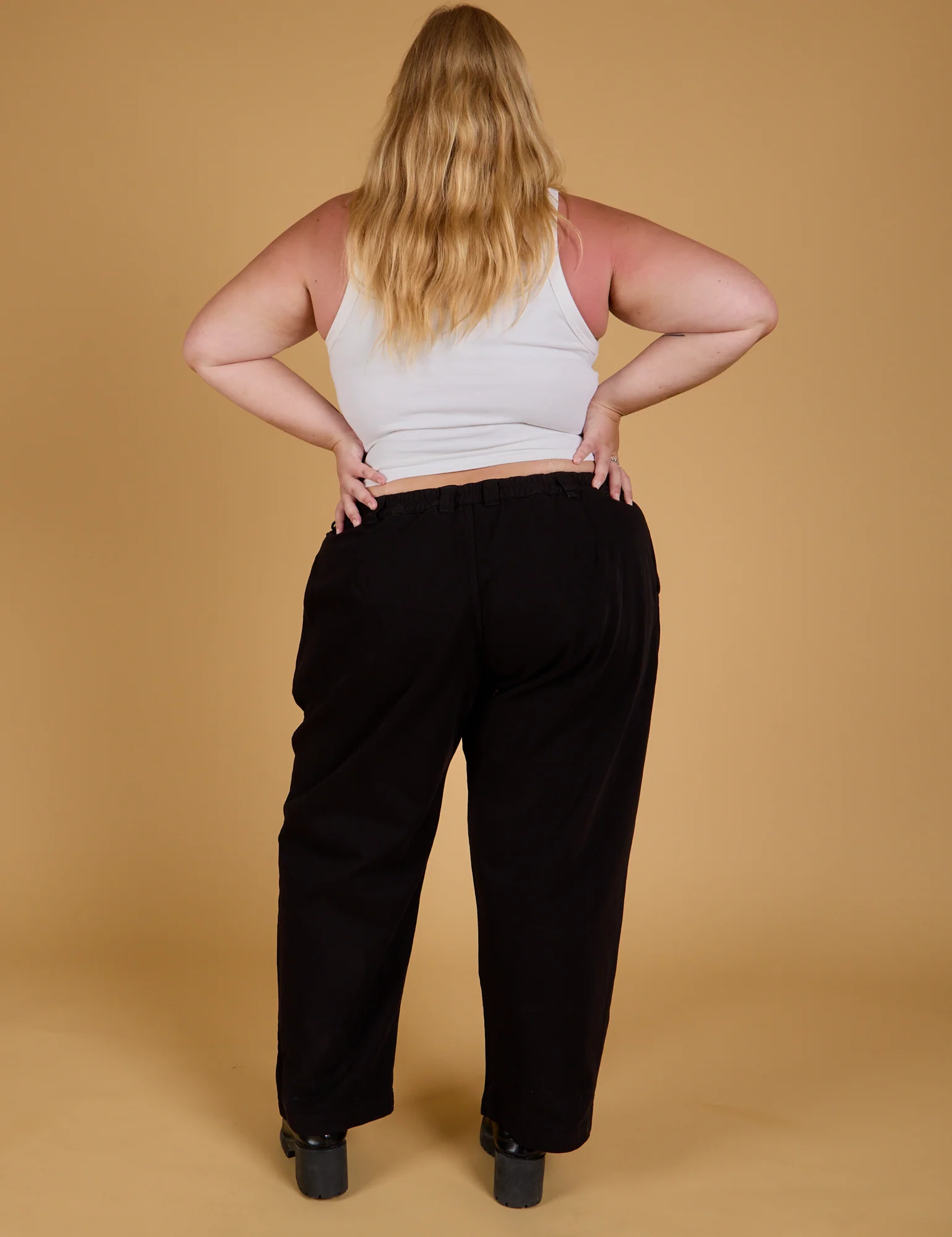 Baggy Mid-Rise Trousers - Basic Black - Image 22