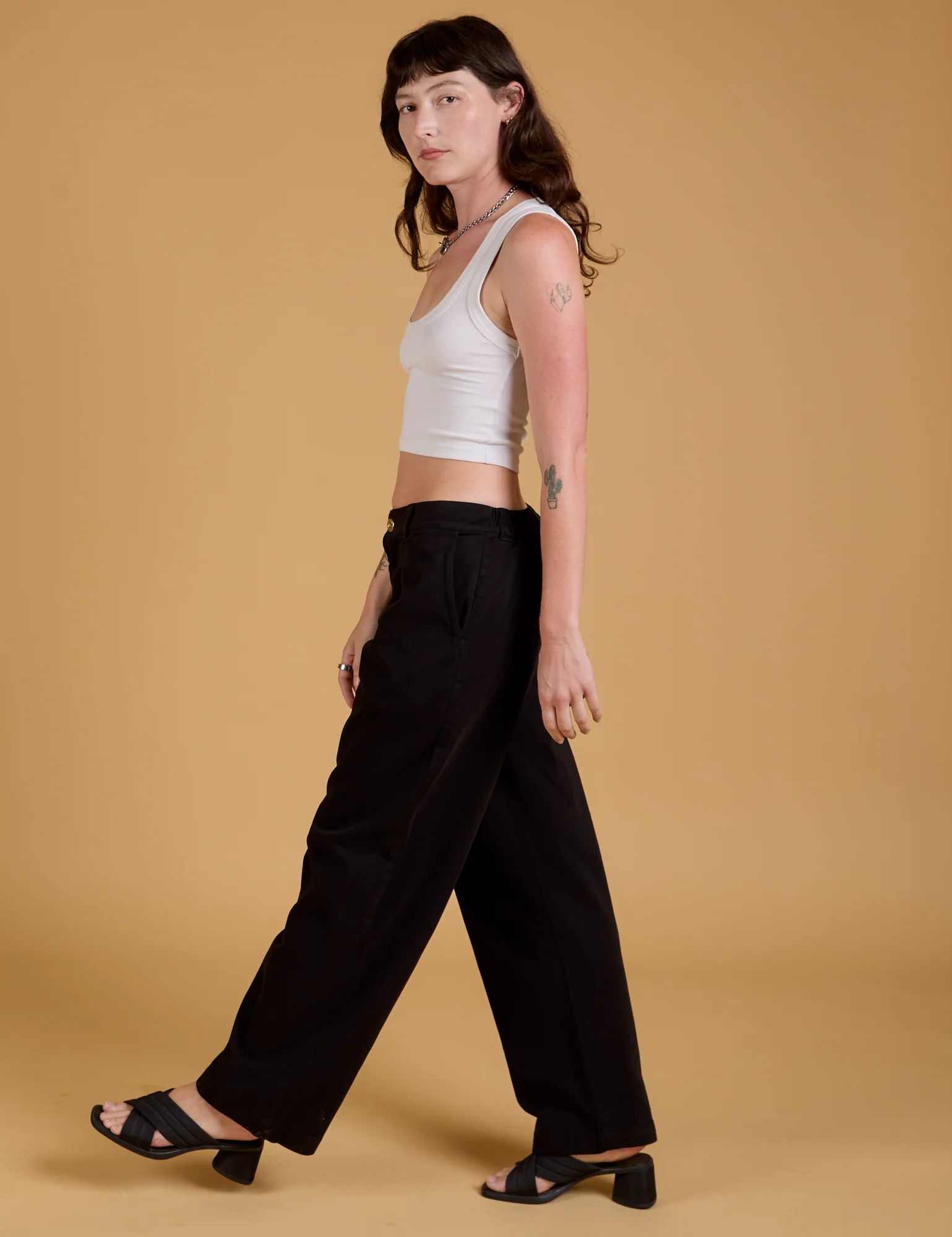 Baggy Mid-Rise Trousers - Basic Black - Image 8