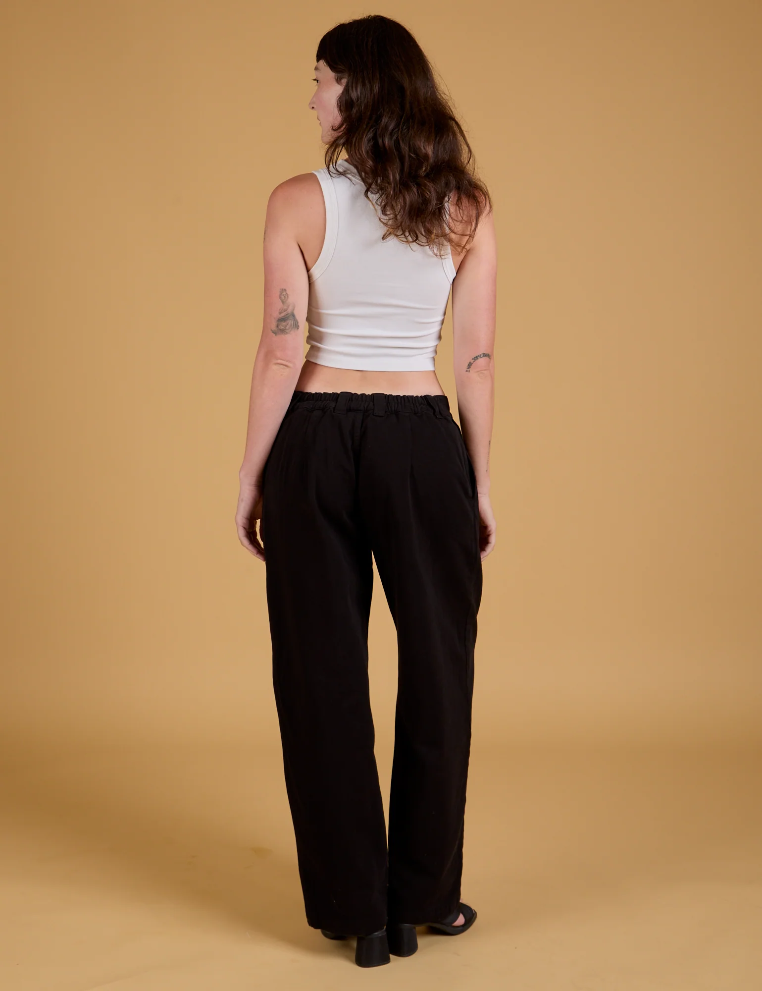 Baggy Mid-Rise Trousers - Basic Black - Image 9
