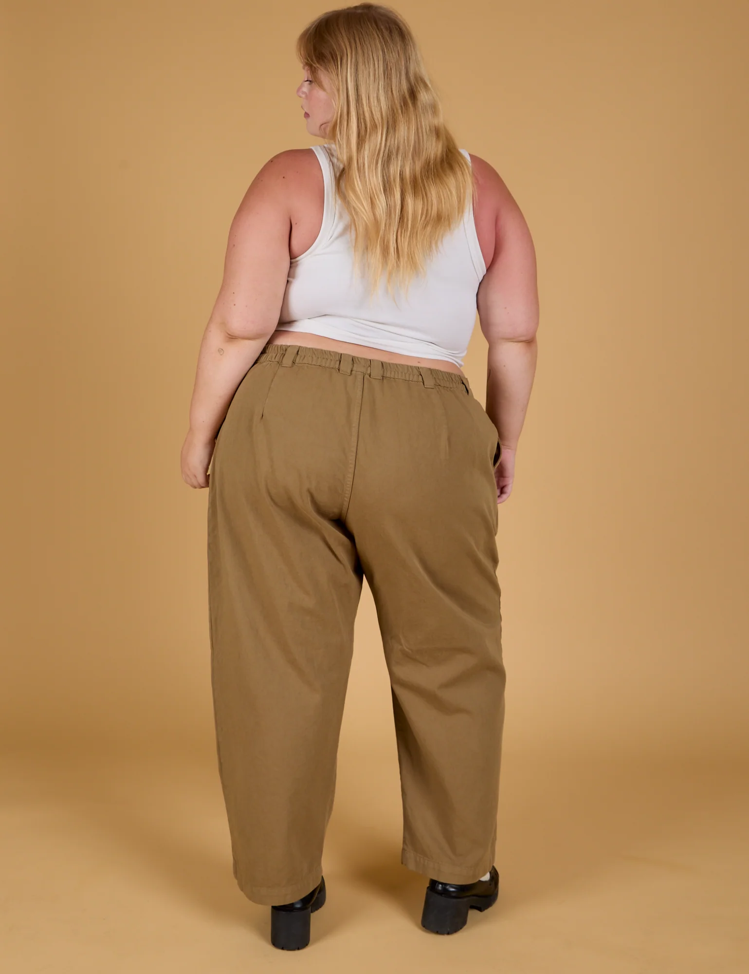 Baggy Mid-Rise Trousers - Desert Brown - Image 15