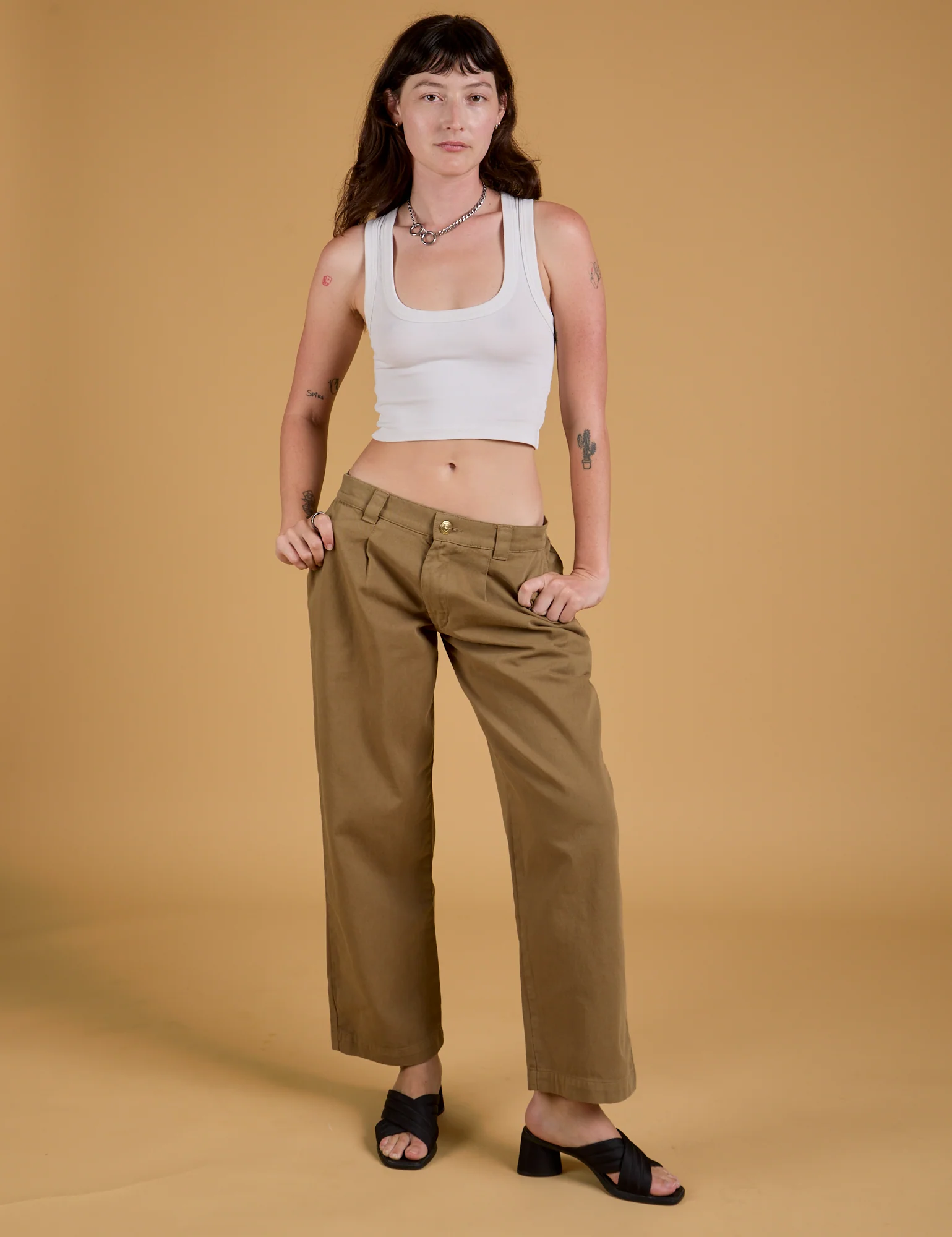 Baggy Mid-Rise Trousers - Desert Brown - Image 17
