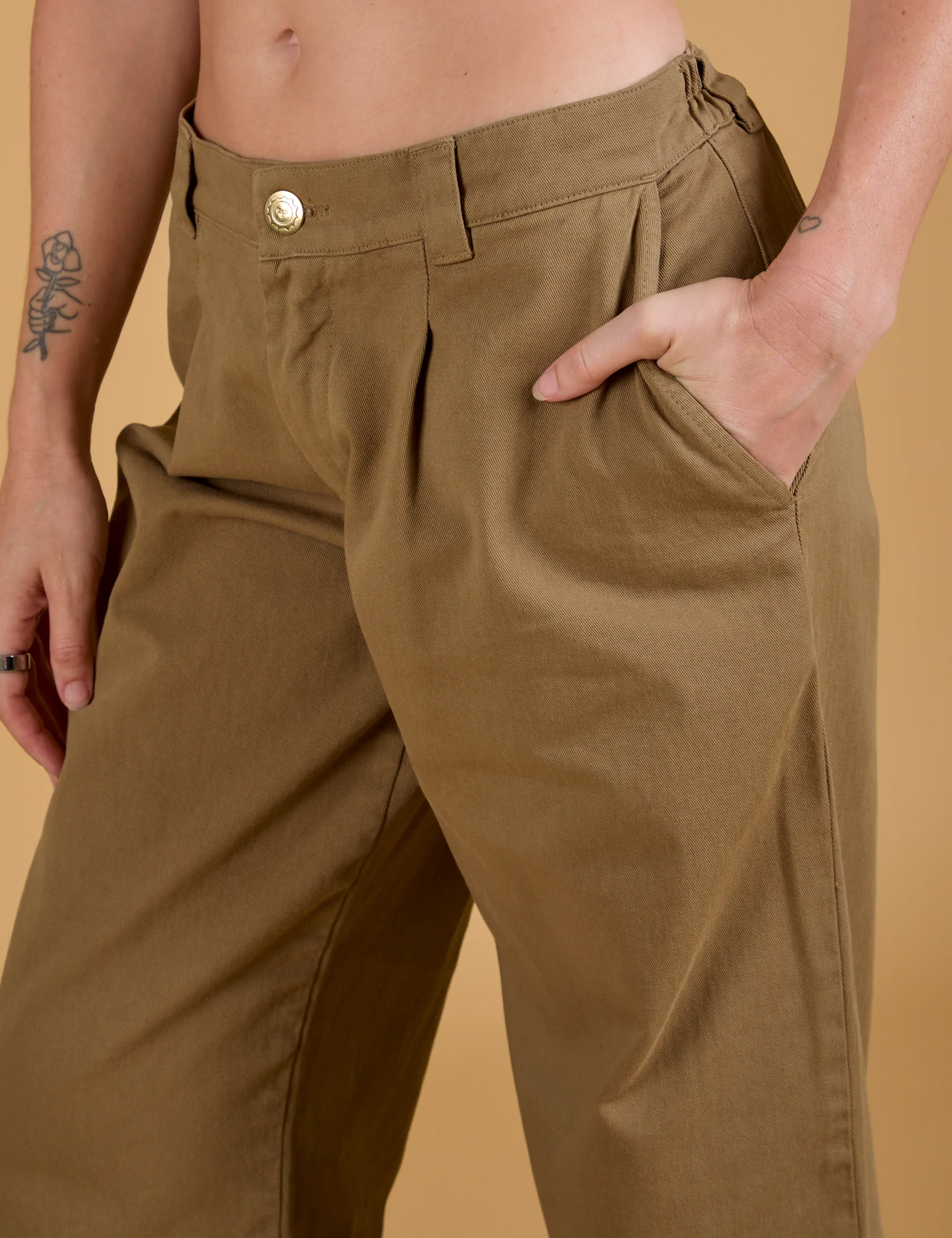 Baggy Mid-Rise Trousers - Desert Brown - Image 21