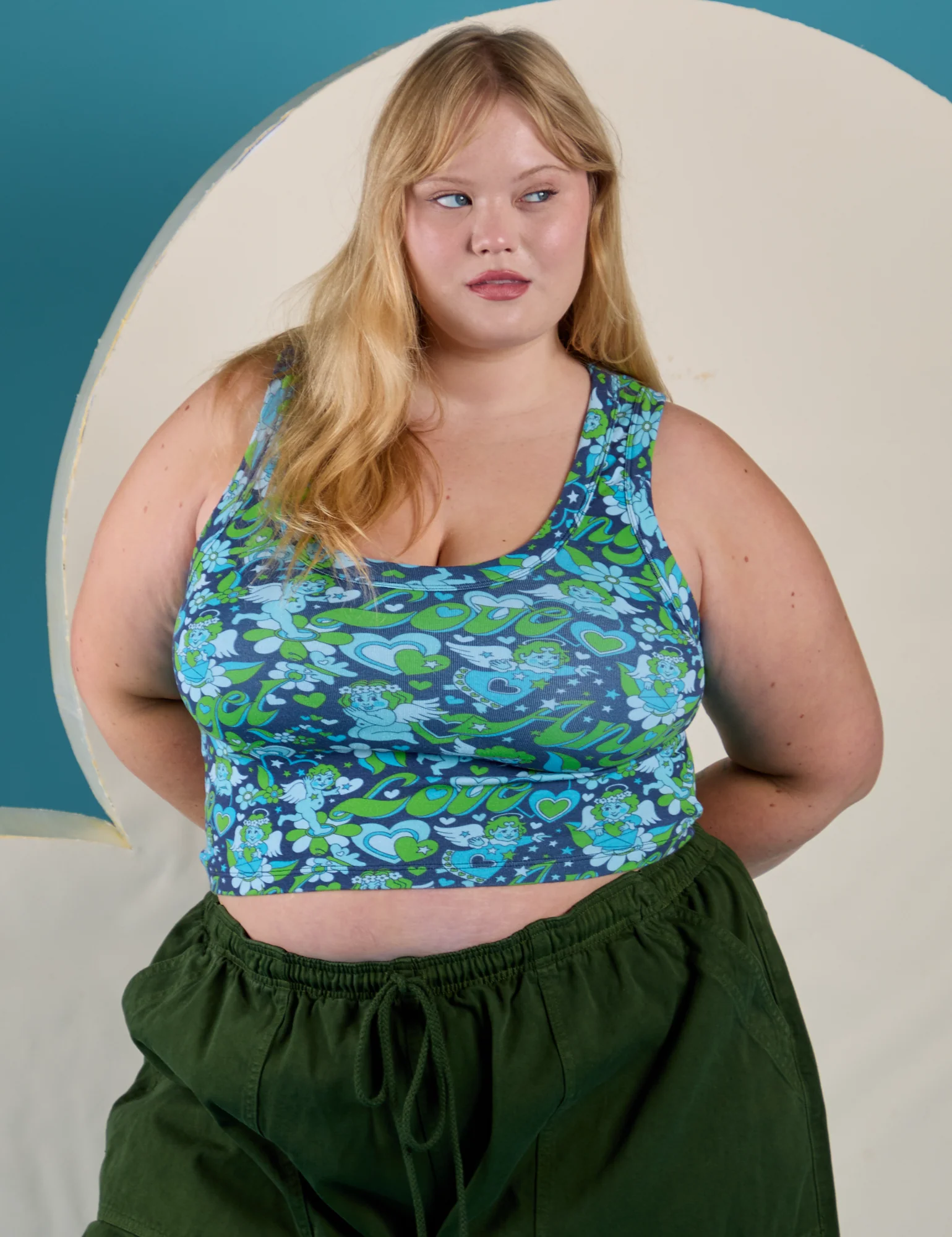 Cropped Tank Top - Angel Print - Image 10