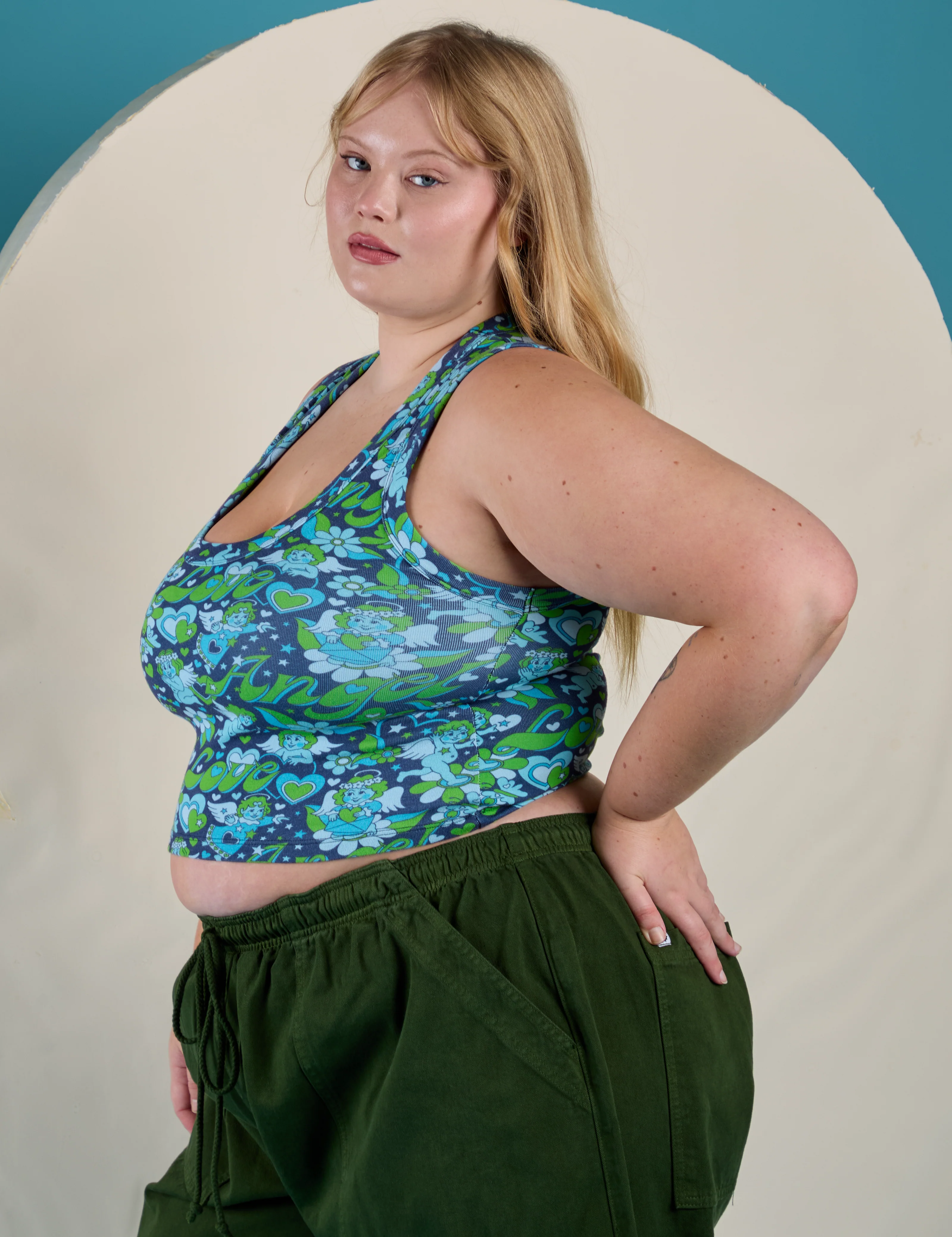 Cropped Tank Top - Angel Print - Image 11