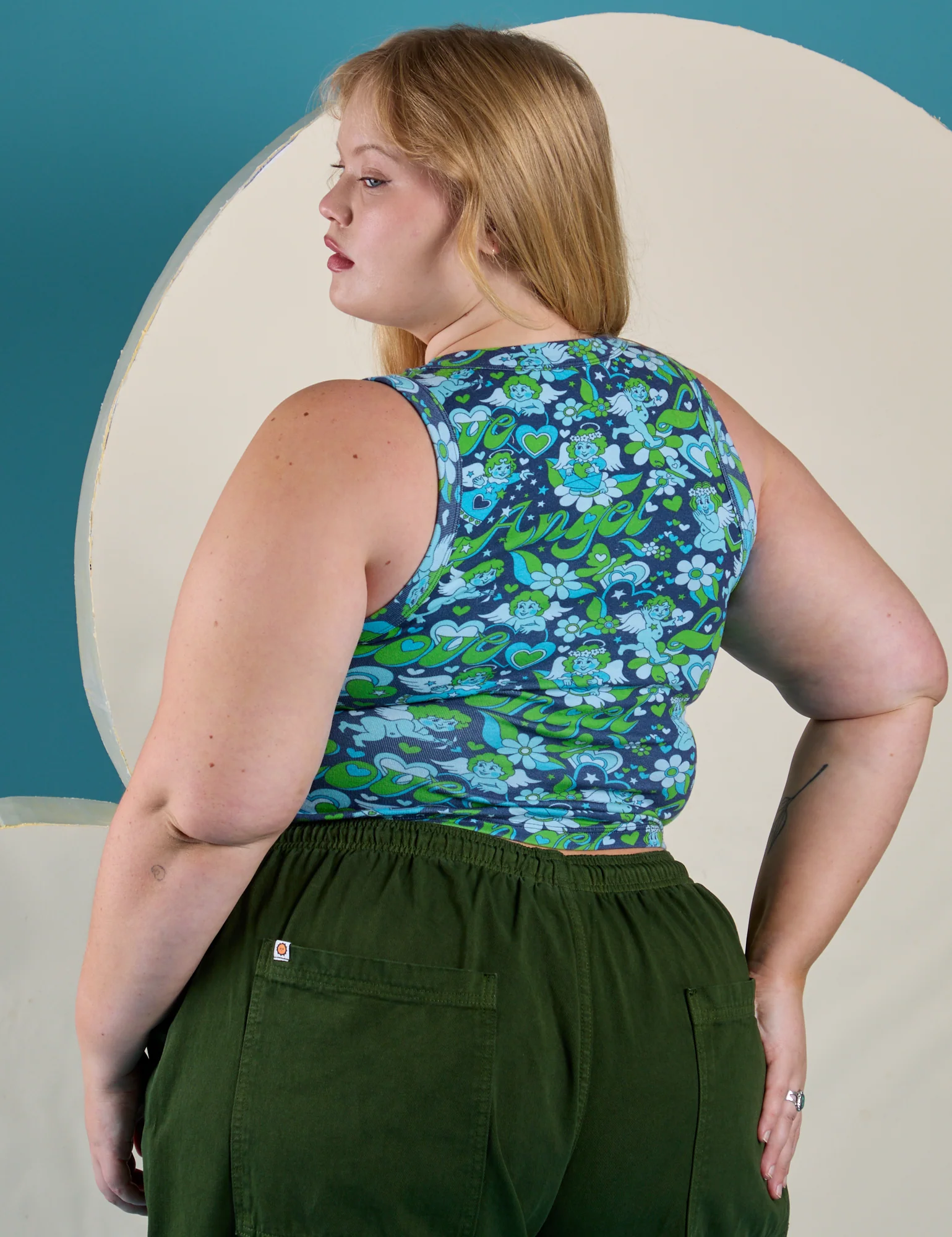 Cropped Tank Top - Angel Print - Image 12