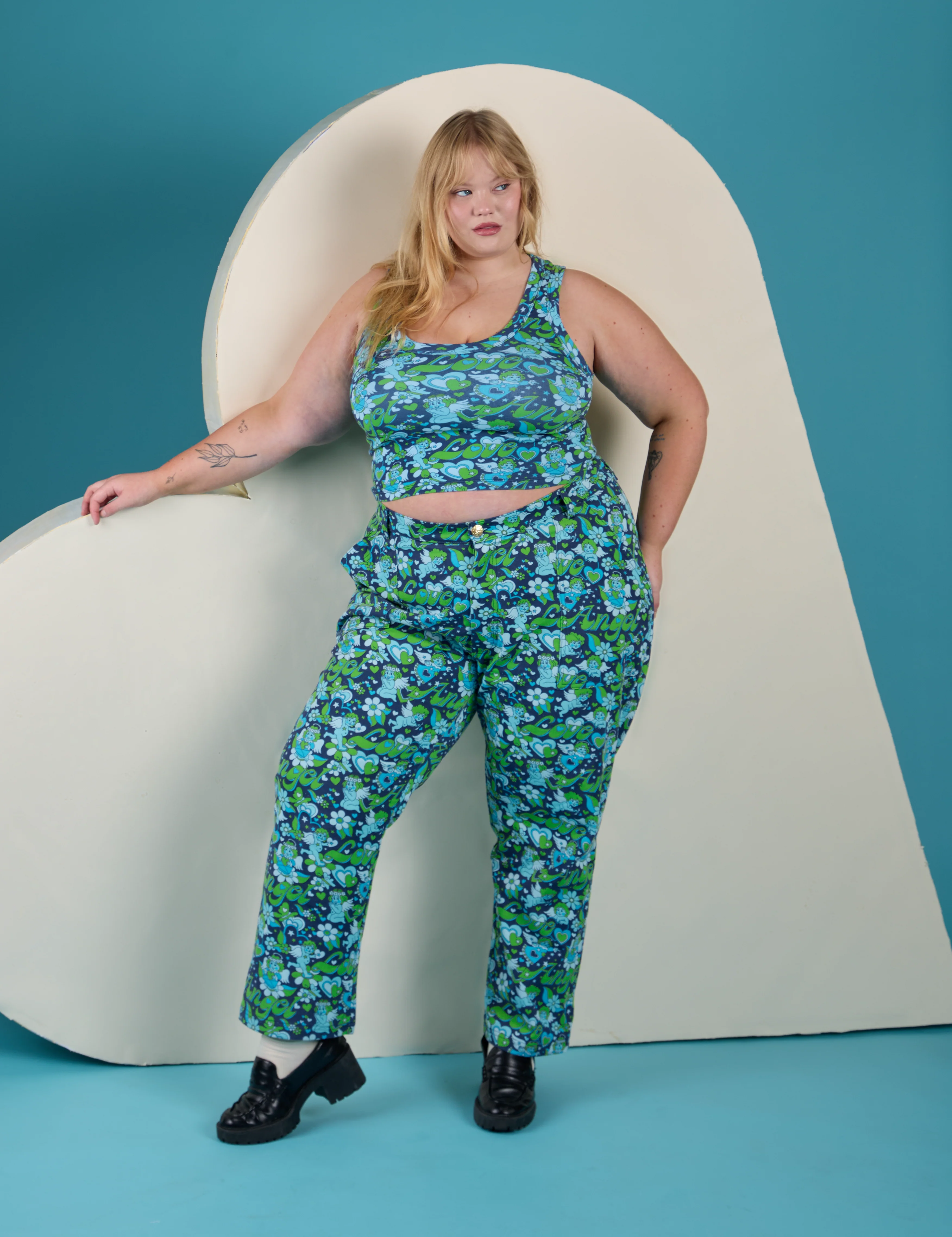 Cropped Tank Top - Angel Print - Image 14