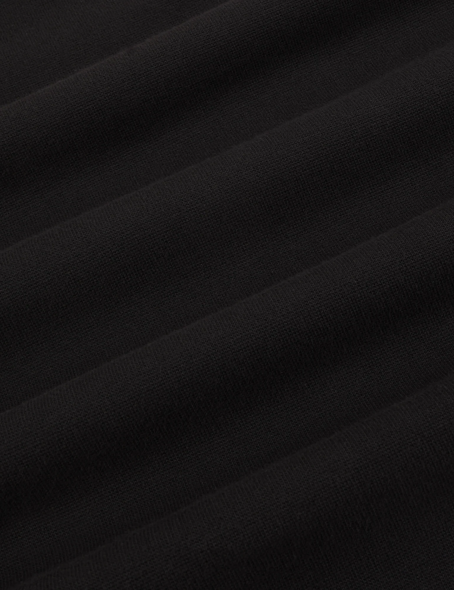 Cropped Tank Top - Basic Black - Image 14