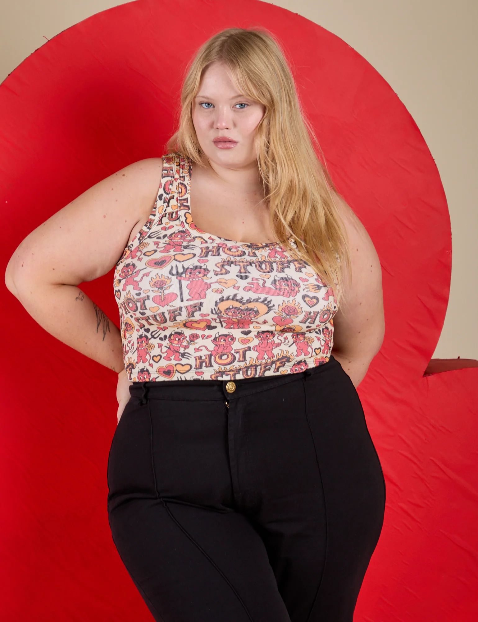 Cropped Tank Top - Hot Stuff Print - Image 3