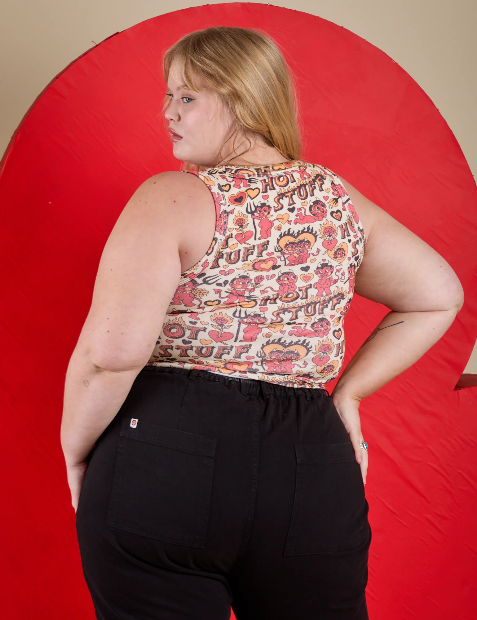 Cropped Tank Top - Hot Stuff Print - Image 5